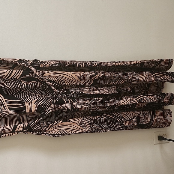 G by Giuliana Brown Black Maxi Dress Waist Tie Tiered Bottom Pockets Tropical - Picture 3 of 7